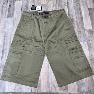 NWT Girbaud Cargo Shorts size 38